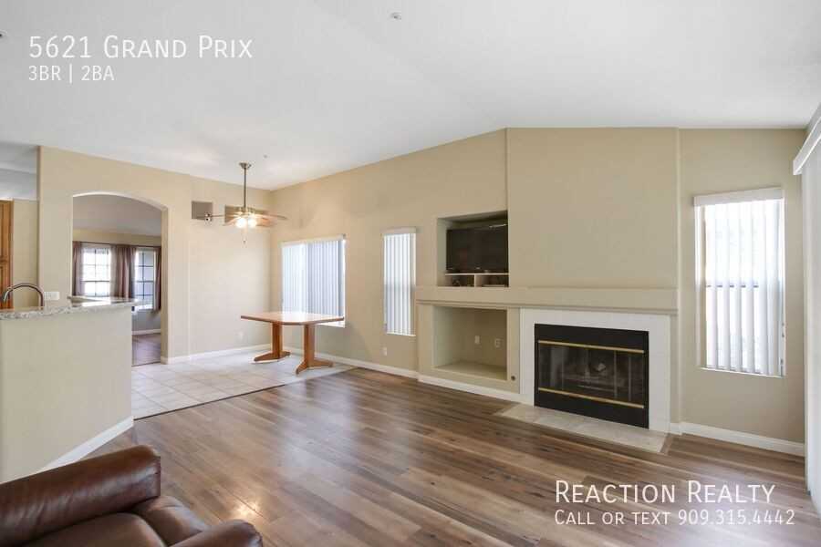 5621 Grand Prix Ct - Photo 2 of 10