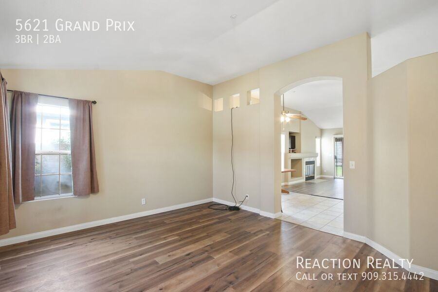 5621 Grand Prix Ct - Photo 3 of 10