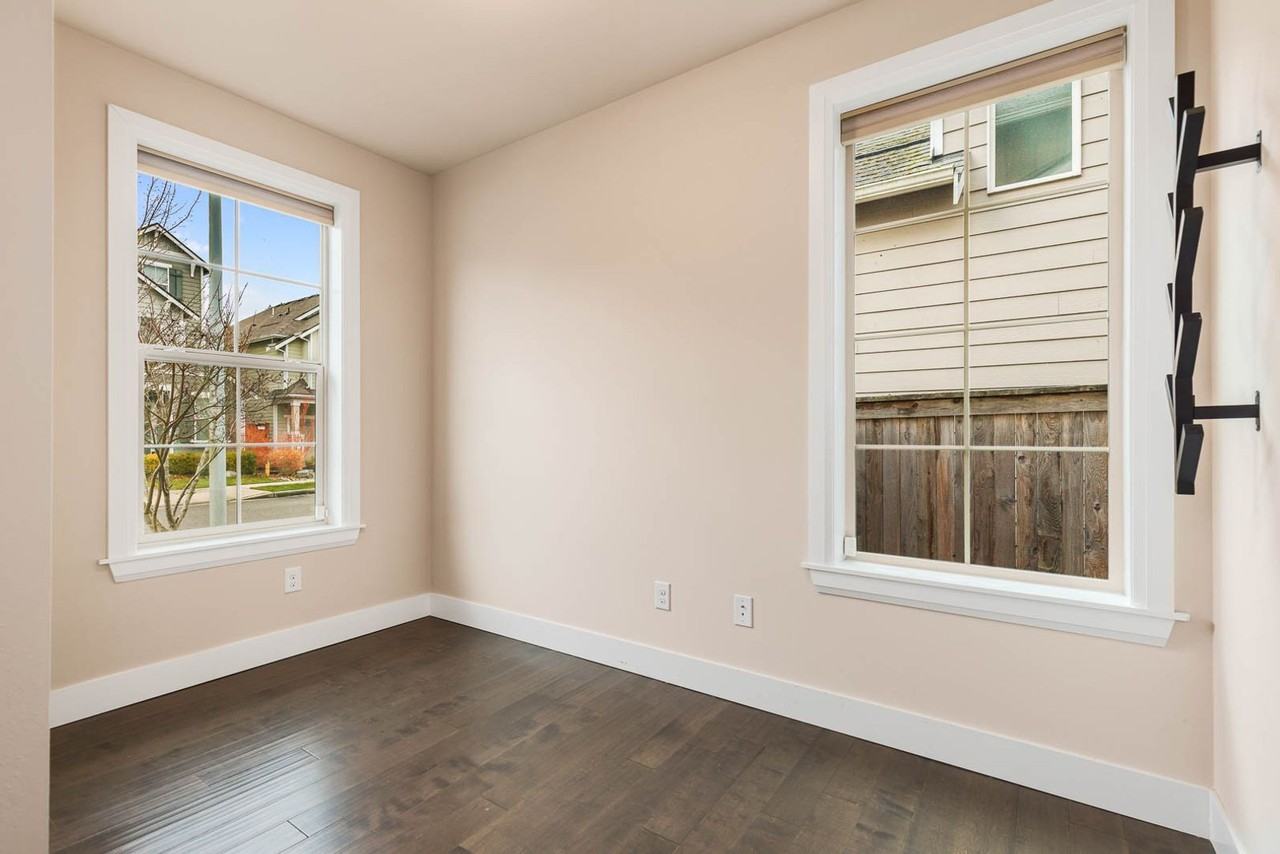 13310 23rd Ave Se - Photo 2 of 19