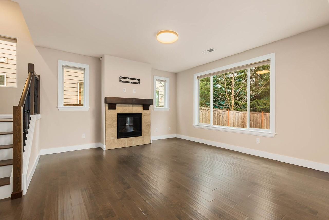 13310 23rd Ave Se - Photo 3 of 19