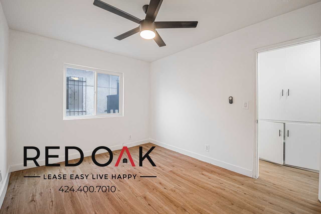 340 W 87th St #5 - Photo 4 of 16