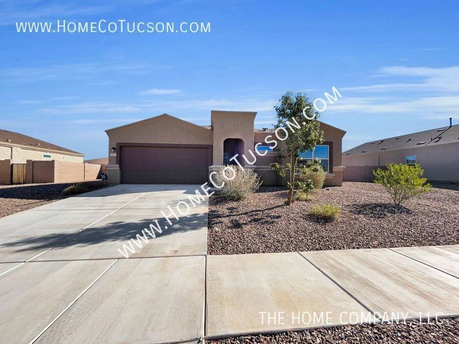 7137 S Draper Rd - Photo 3 of 31