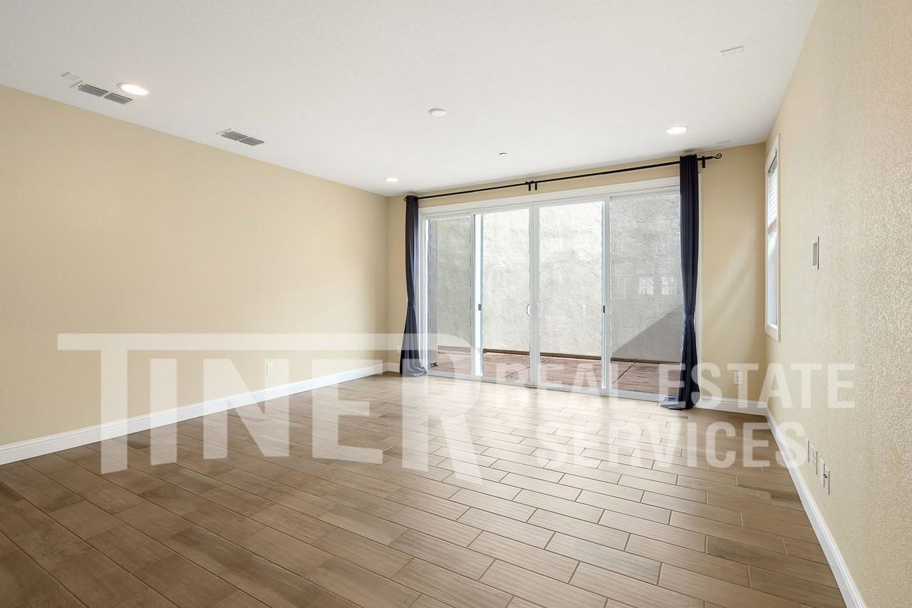 163 Colner Cir - Photo 2 of 26