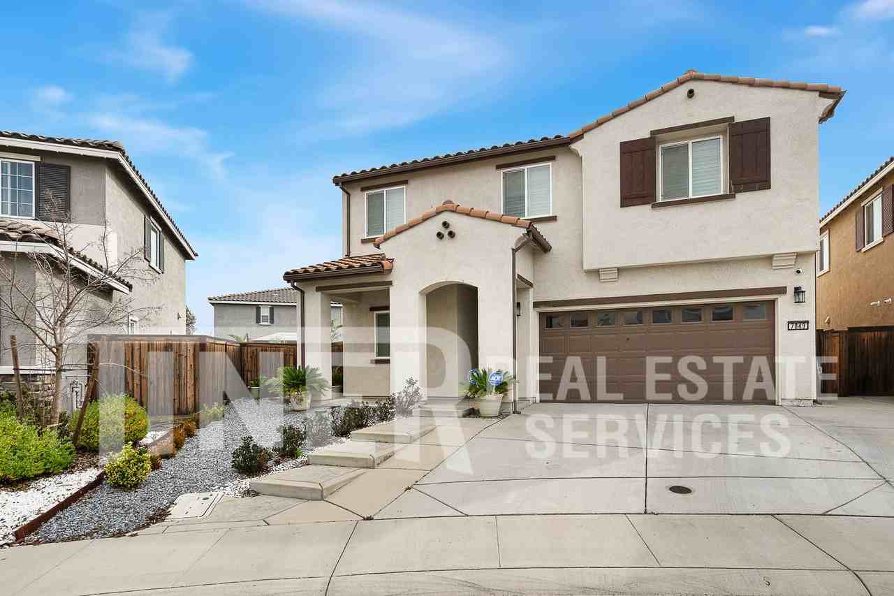 7049 Star Trail Way - Photo 5 of 29