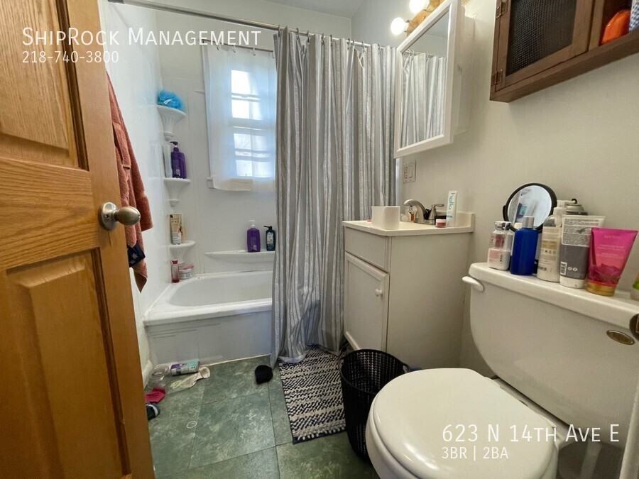 623 N 14th Ave E - Photo 6 of 7