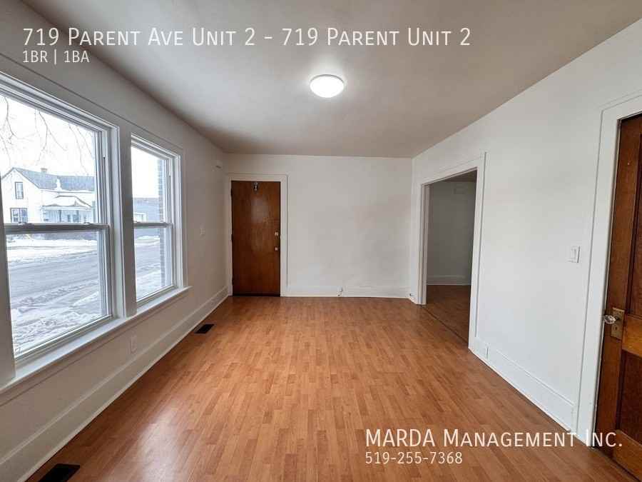 719 Parent Ave Unit 2 - Photo 4 of 18