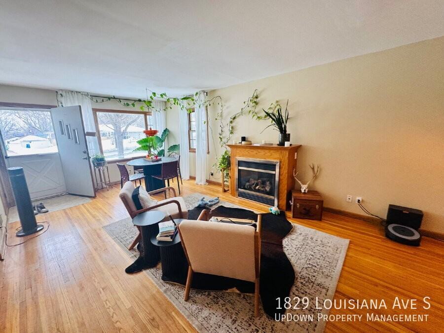 1829 Louisiana Ave S - Photo 5 of 28