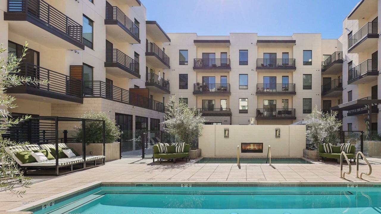 Sentral Old Town - Photo 7 of 47