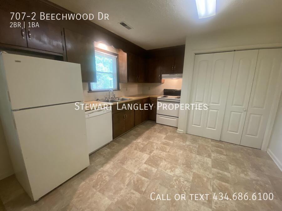 707 Beechwood Dr Apt 2 - Photo 4 of 20