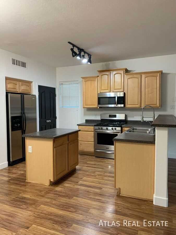 4125 E Baylor Ln - Photo 5 of 26