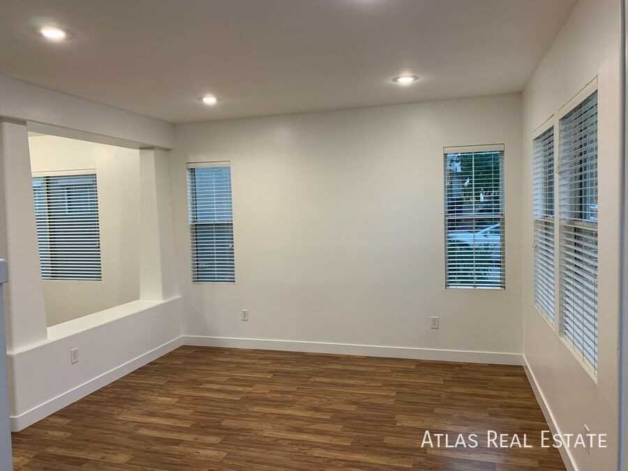 4125 E Baylor Ln - Photo 7 of 26