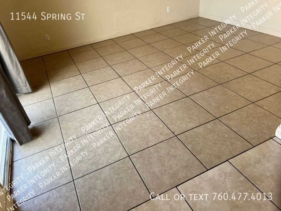 11544 Spring St - Photo 4 of 14