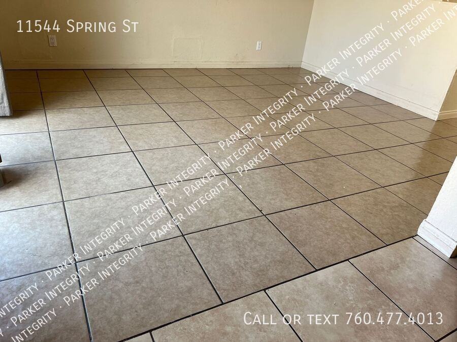 11544 Spring St - Photo 7 of 14