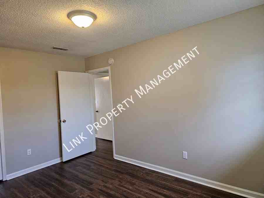 5007 N Moore Ln Apt B - Photo 5 of 30