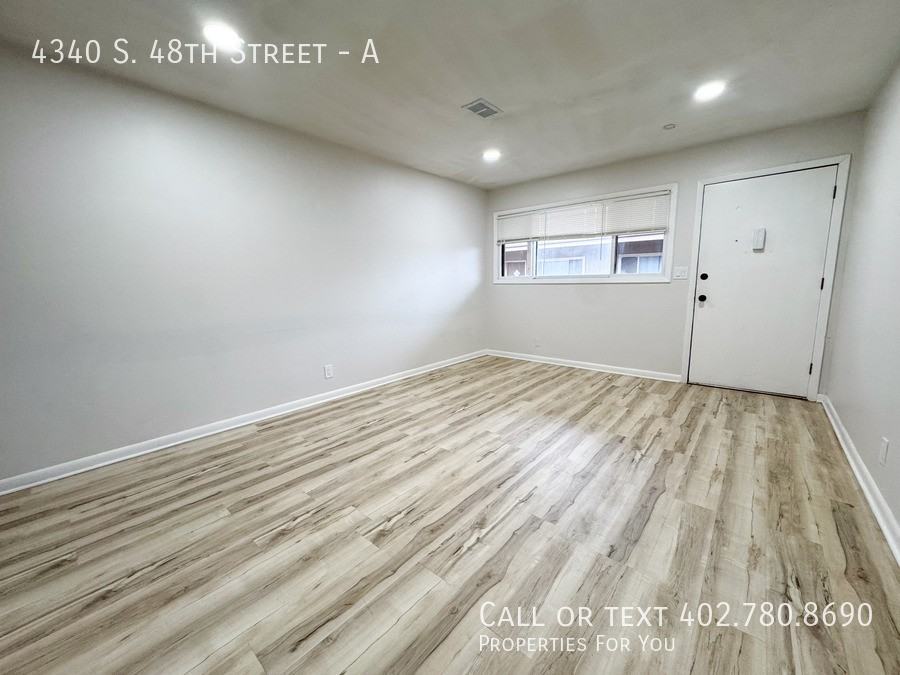 4340 S 48th St #A - Photo 3 of 21