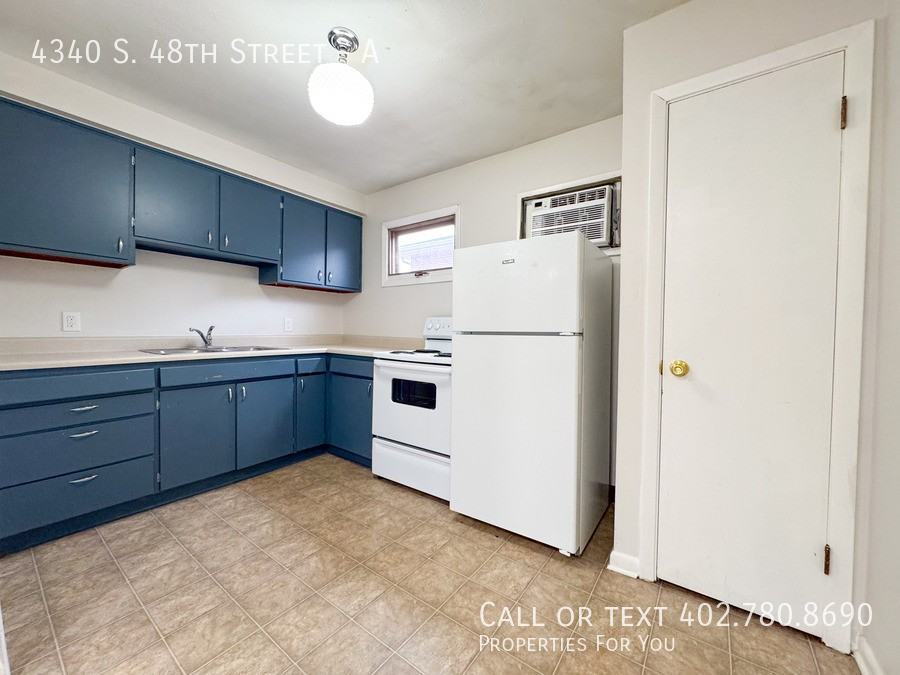 4340 S 48th St #A - Photo 5 of 21