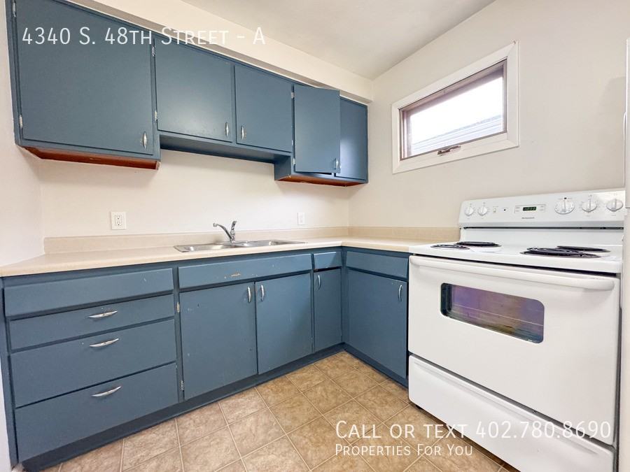 4340 S 48th St #A - Photo 6 of 21