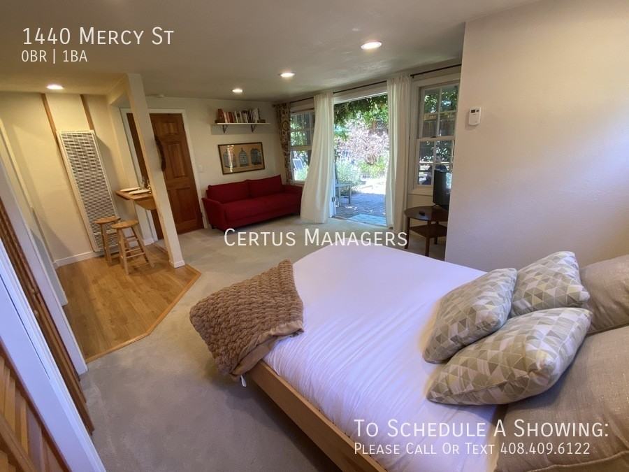 1440 Mercy St - Photo 2 of 18