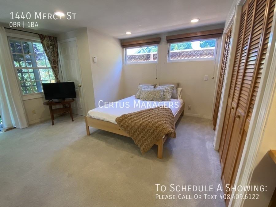 1440 Mercy St - Photo 5 of 18