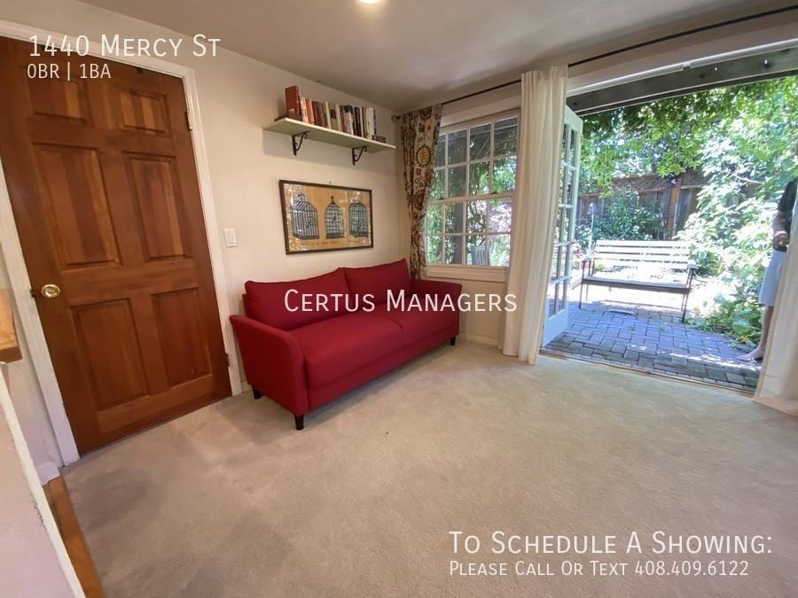 1440 Mercy St - Photo 6 of 18