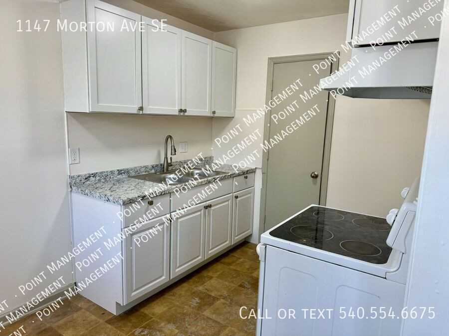 1147 Morton Ave Se - Photo 3 of 6