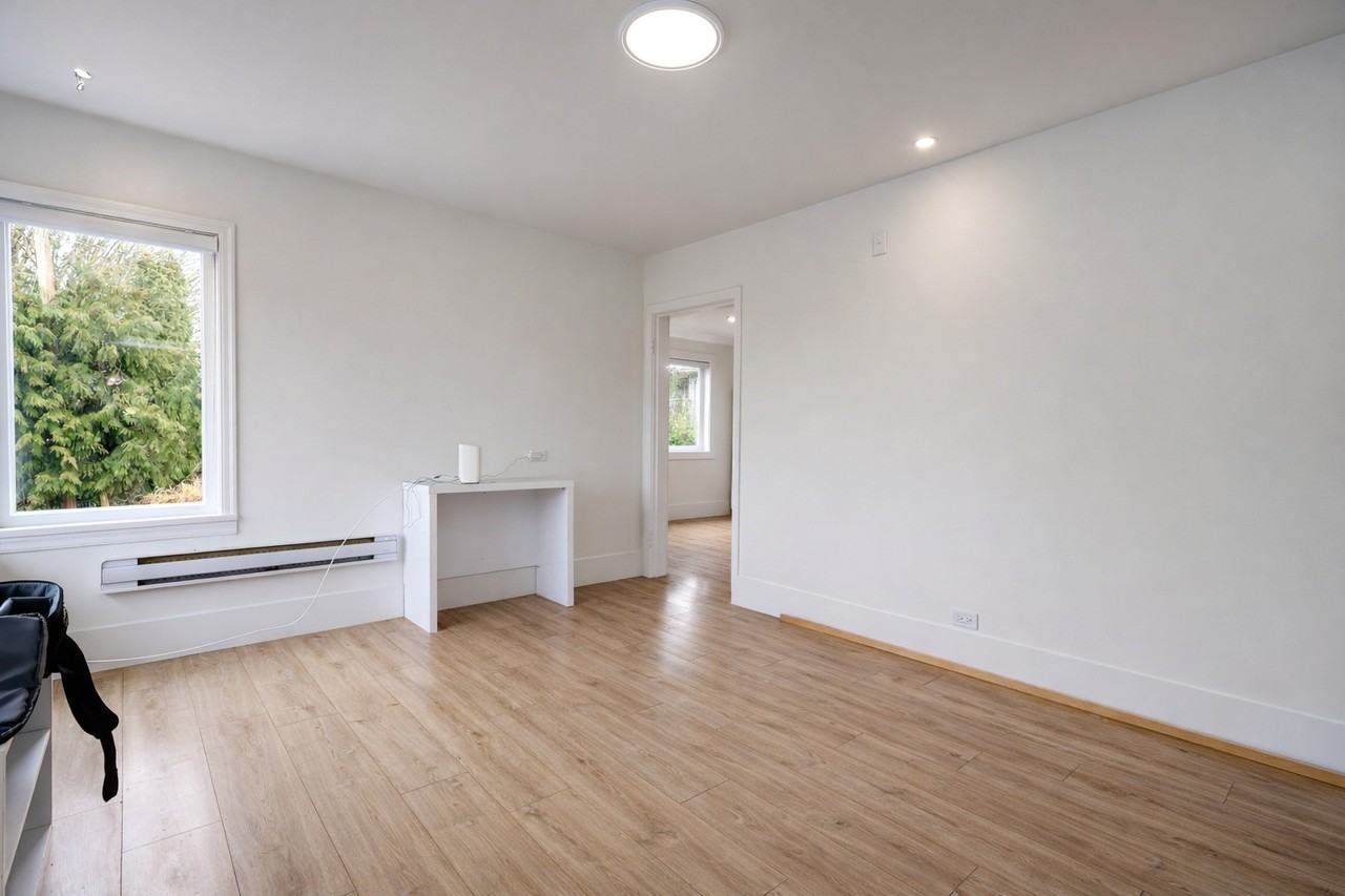 16952 40 Ave #MAIN - Photo 5 of 18