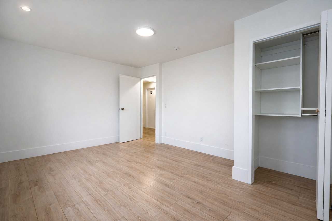 16952 40 Ave #MAIN - Photo 7 of 18