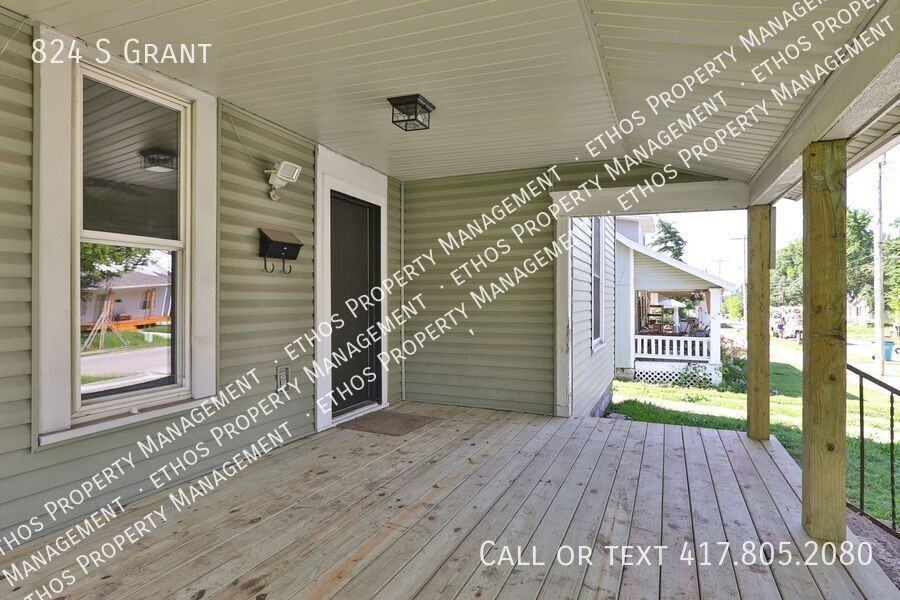 824 S Grant Ave - Photo 2 of 11