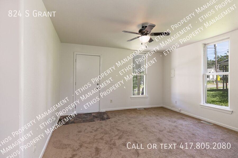 824 S Grant Ave - Photo 3 of 11