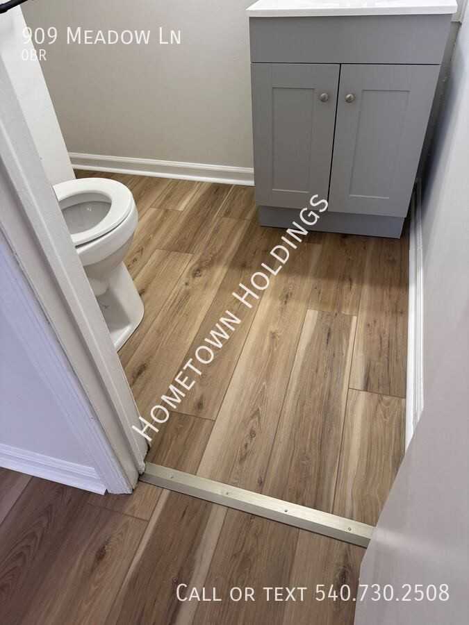 909 Meadow Ln - Photo 4 of 10