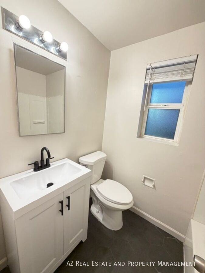 829 N 4th Ave #12 - Photo 6 of 14