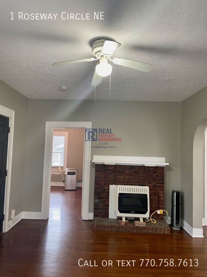 1 Roseway Cir Ne - Photo 2 of 9