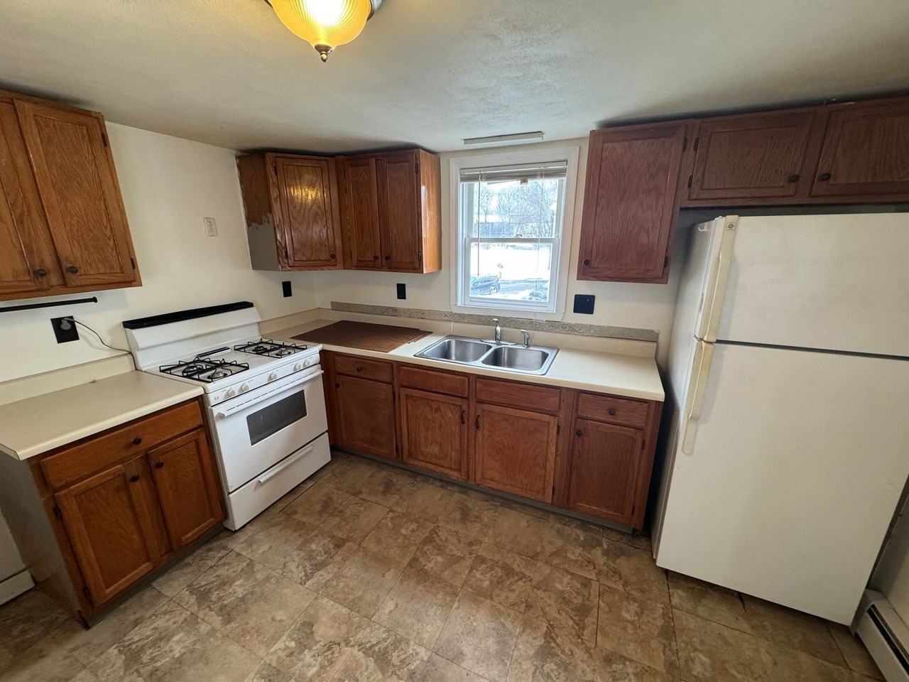 35 Dinley St #2ndFL - Photo 2 of 15