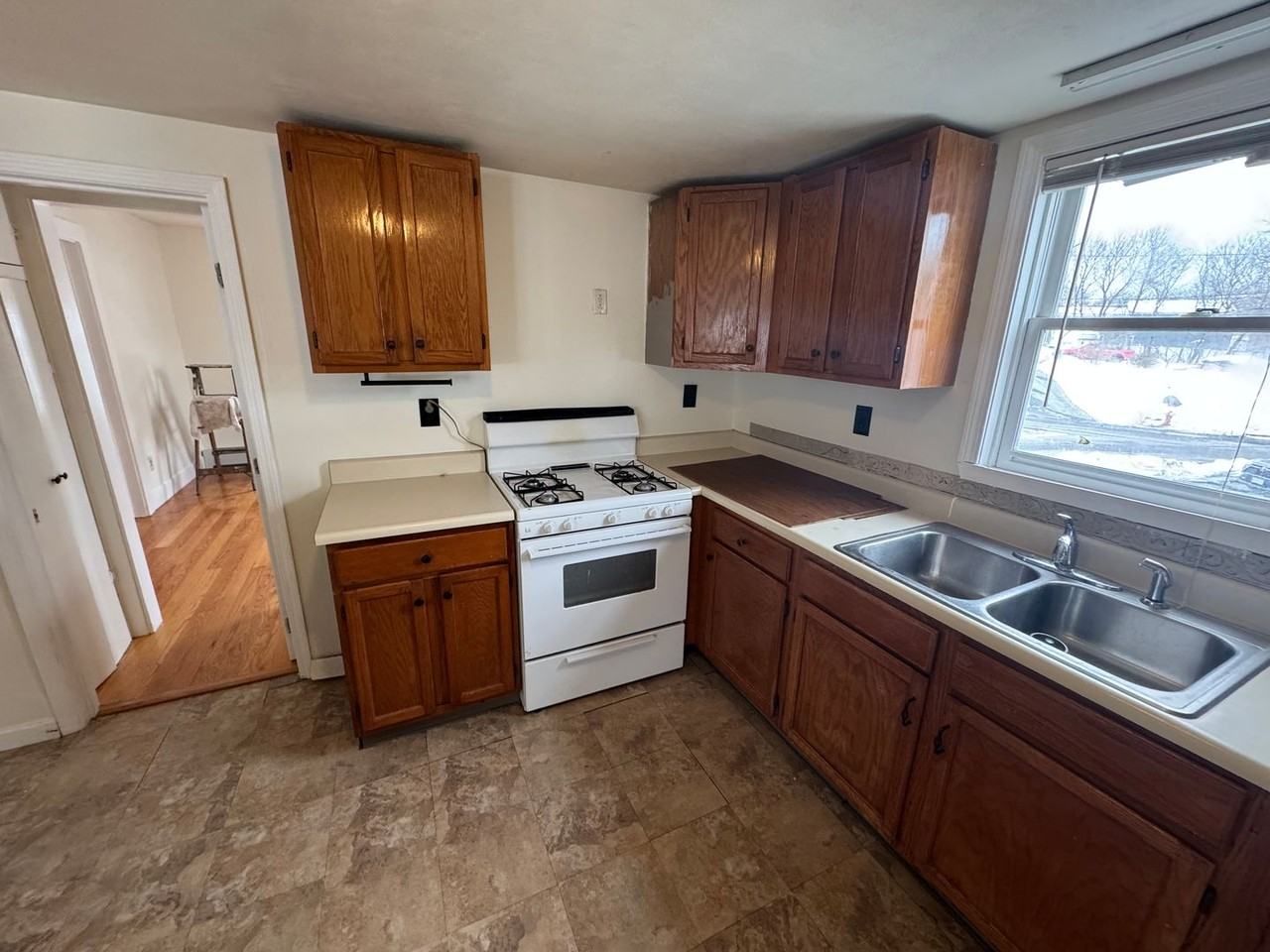 35 Dinley St #2ndFL - Photo 3 of 15