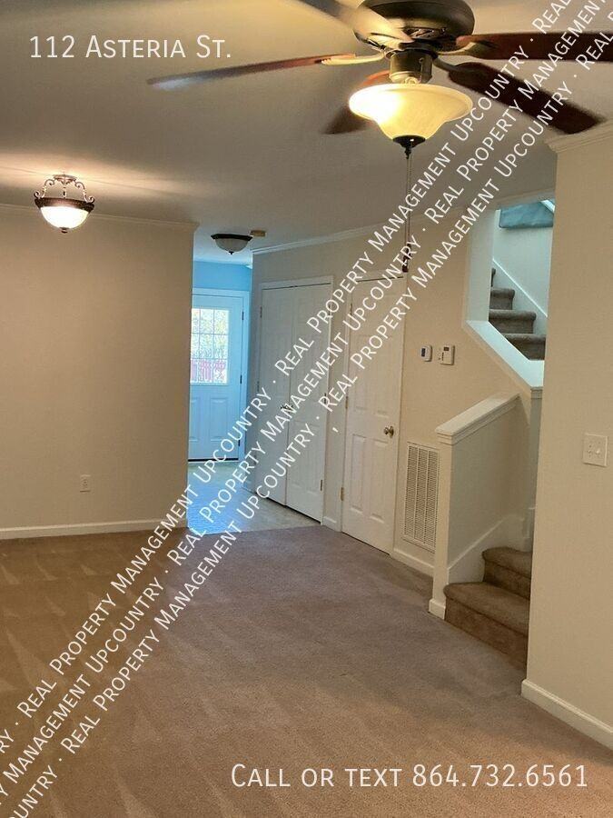 112 Asteria St - Photo 3 of 17