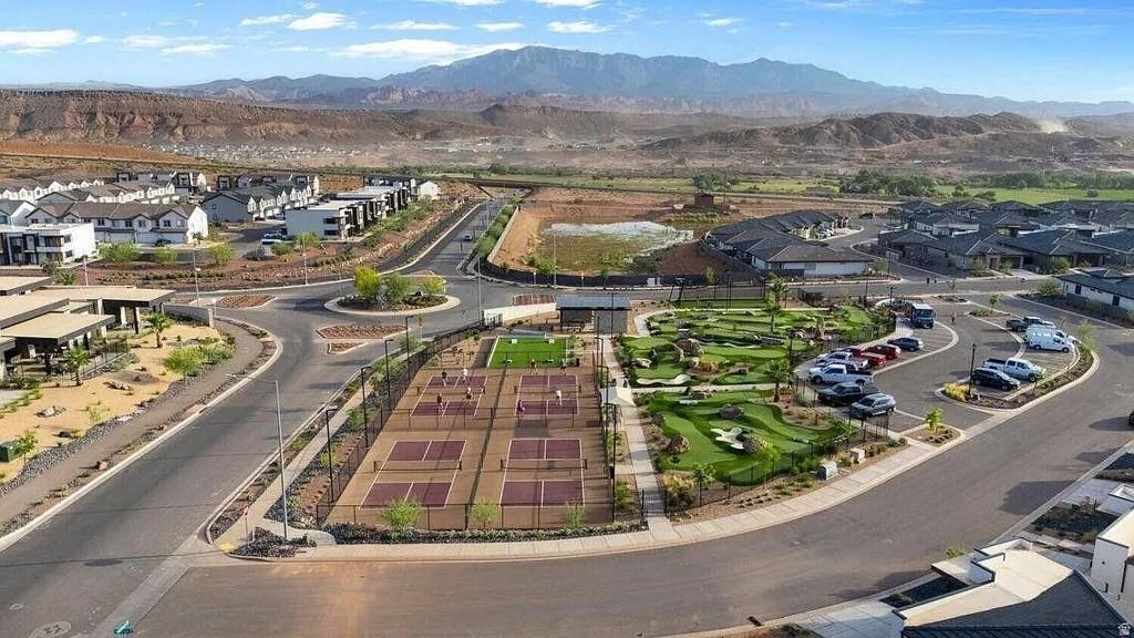 3337 E Elkhorn Ln - Photo 5 of 20