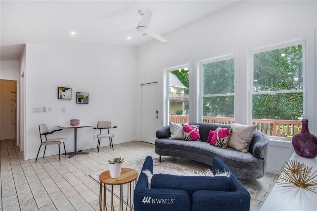 2817 29th Ave S - Photo 2 of 6