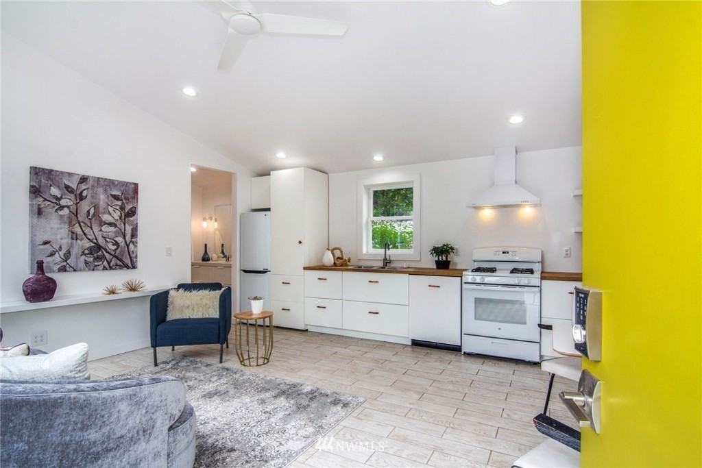 2817 29th Ave S - Photo 5 of 6