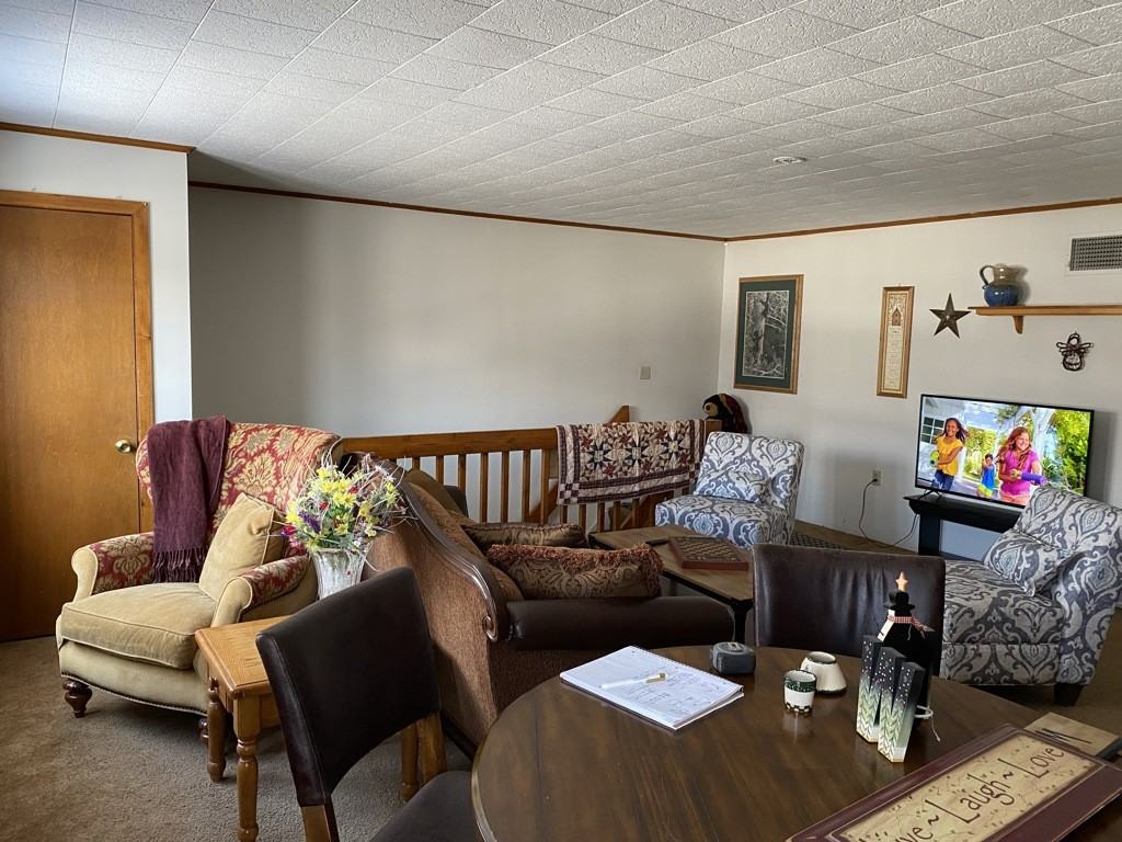 78 Main St - Photo 3 of 13