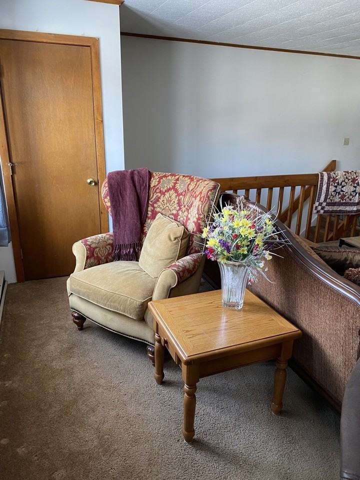 78 Main St - Photo 4 of 13