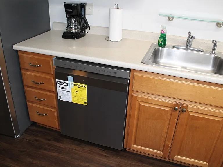 78 Main St - Photo 6 of 13