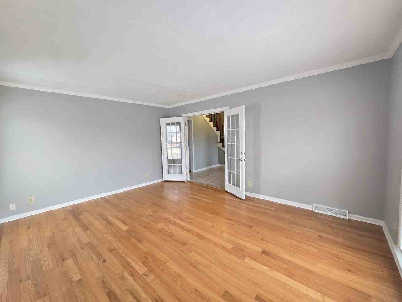 991 Haggard Dr - Photo 6 of 33