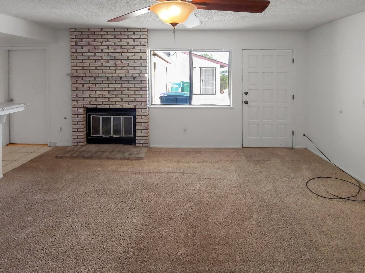 936 W Graaf Ave #B - Photo 6 of 15