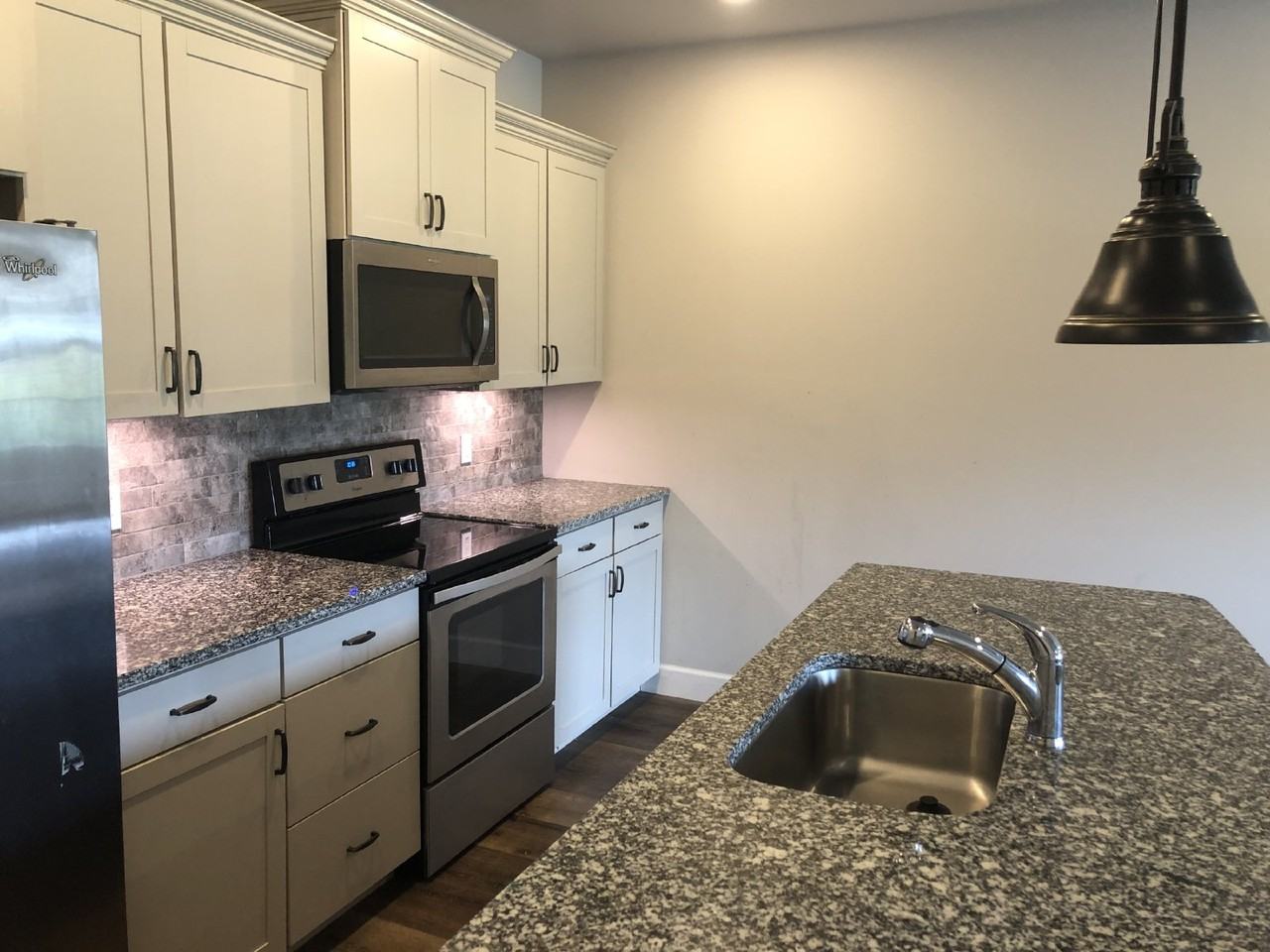 243 Cypress Rdg - Photo 3 of 8