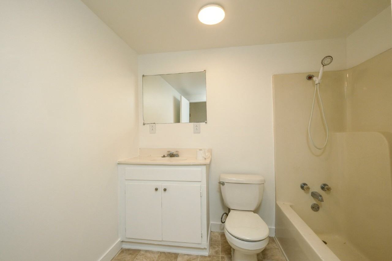 449 W Main St - Photo 7 of 8