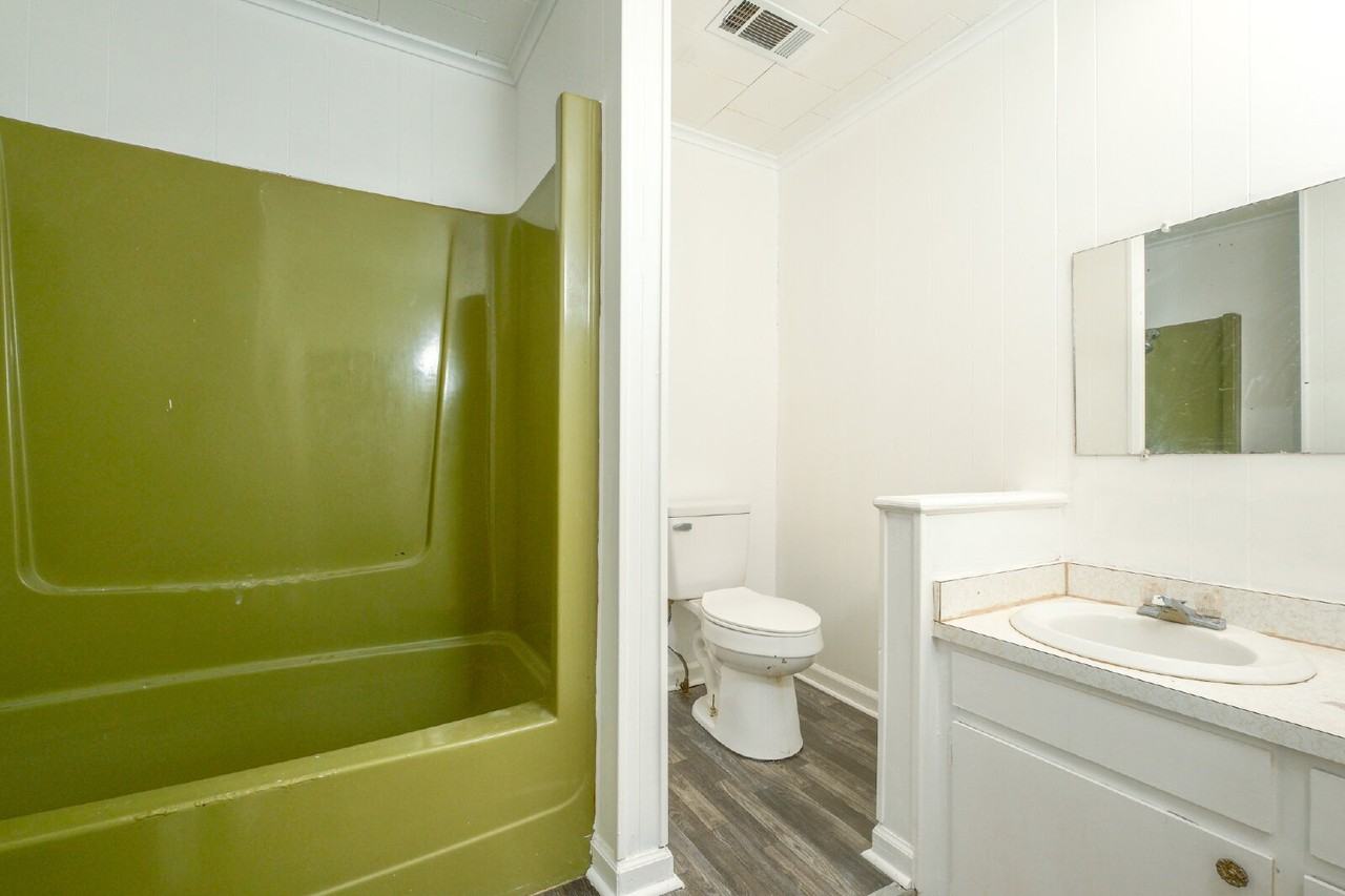 448 W Main St - Photo 6 of 7