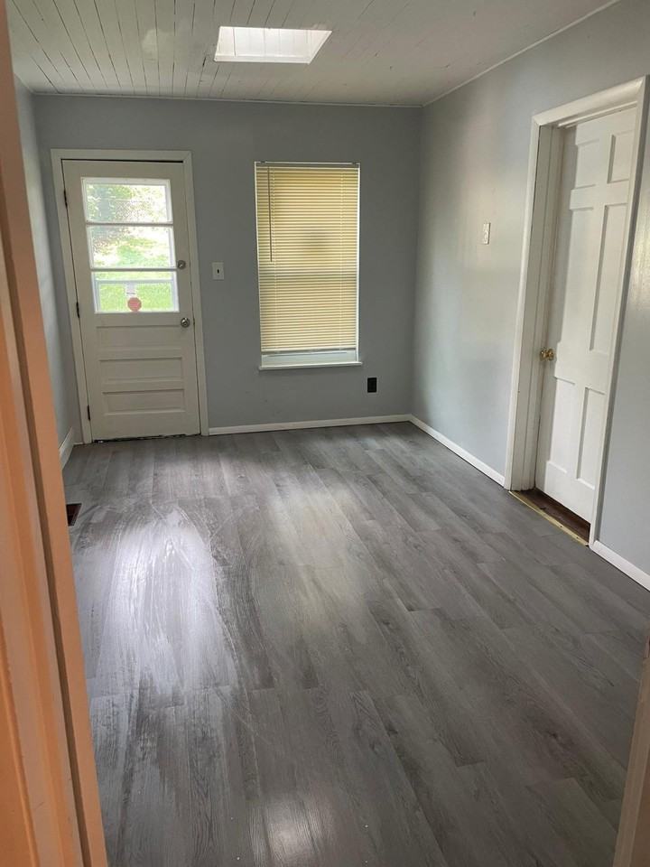 7125 Greenhaven Dr - Photo 2 of 21