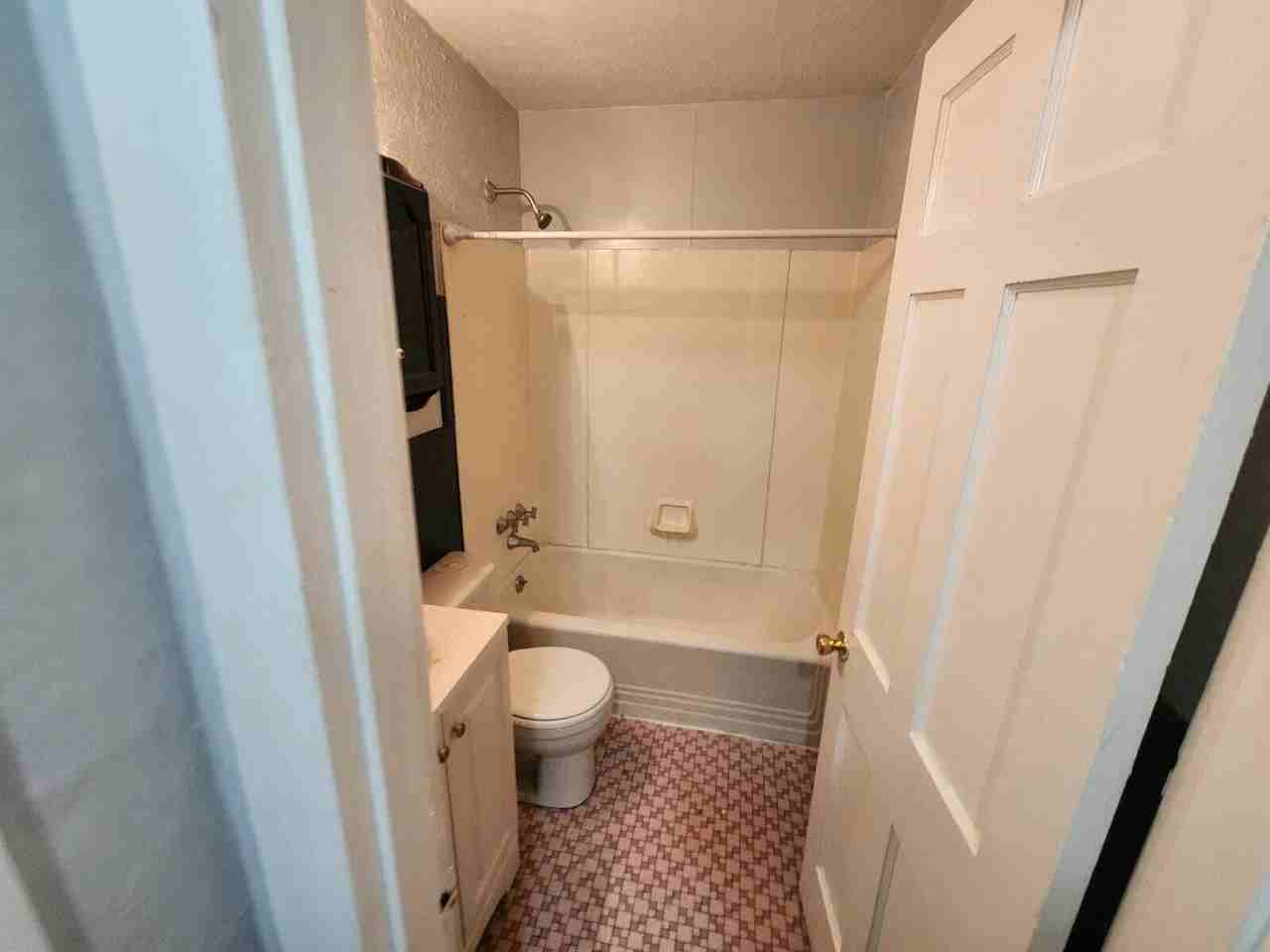 7125 Greenhaven Dr - Photo 4 of 21