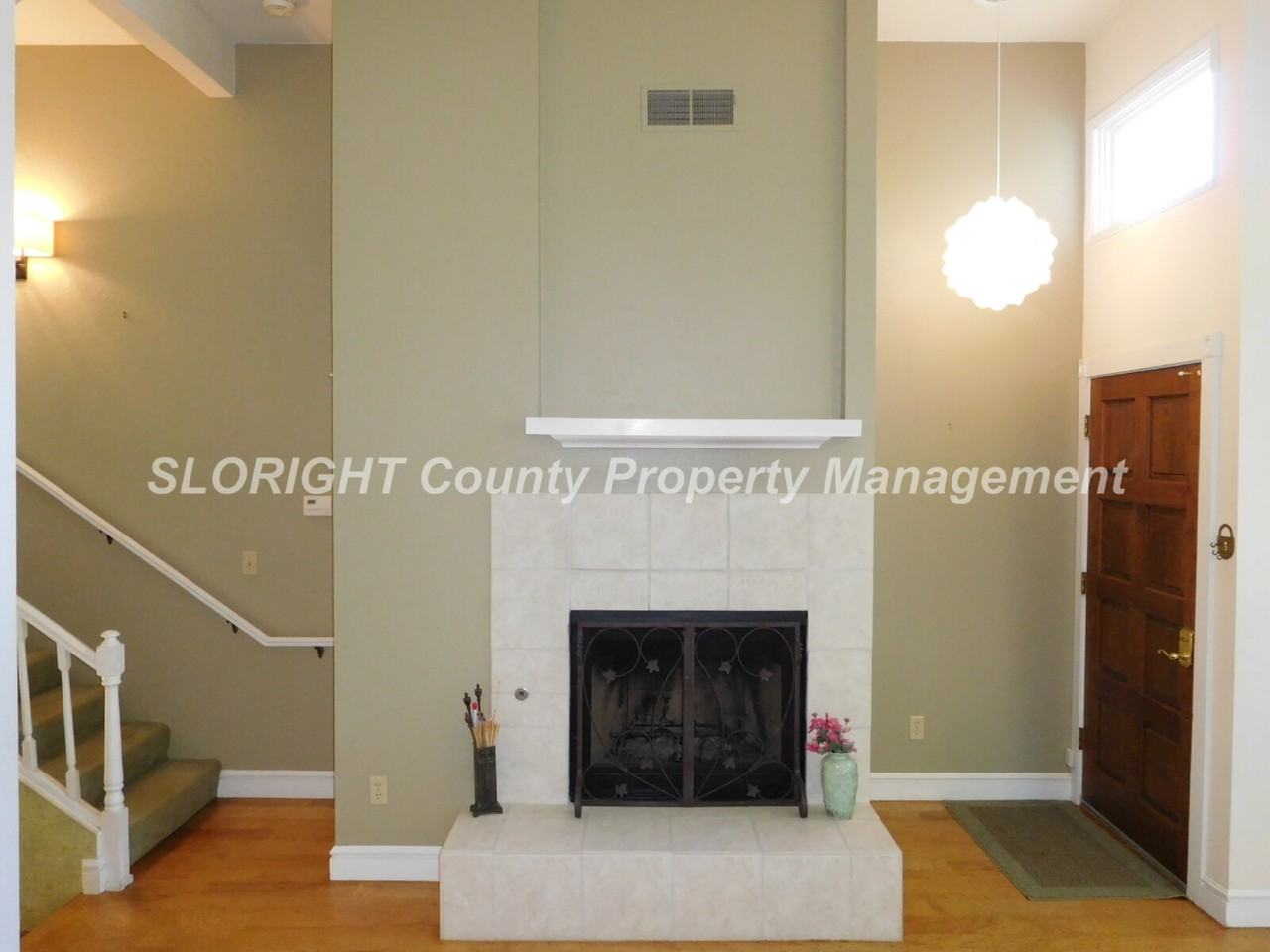 1106 Oceanaire Dr - Photo 3 of 14