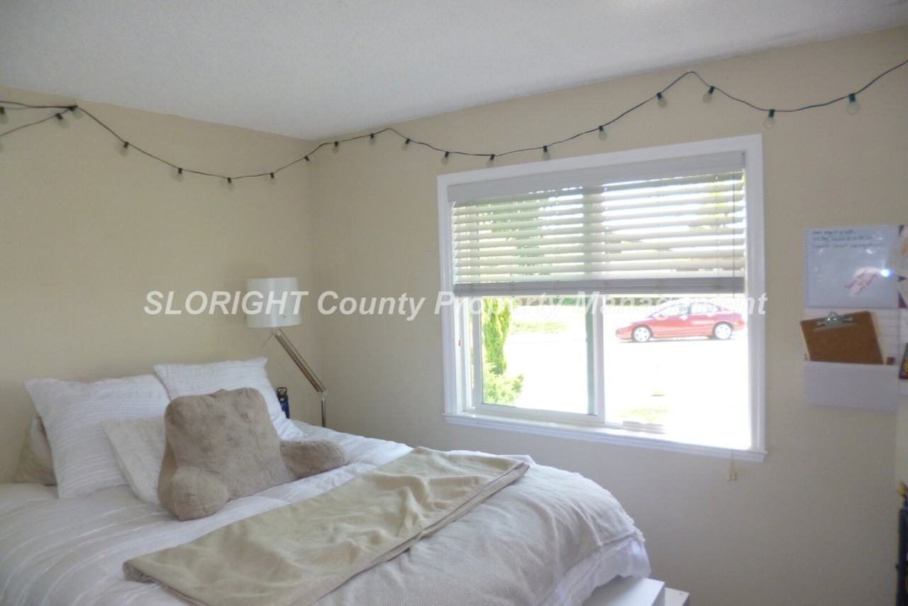 1324 Cavalier Ln - Photo 7 of 11